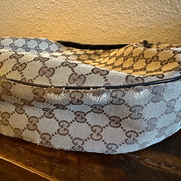 Authentic Gucci Canvas Hobo Shoulder bag with certificate - Picture 12 of 17
